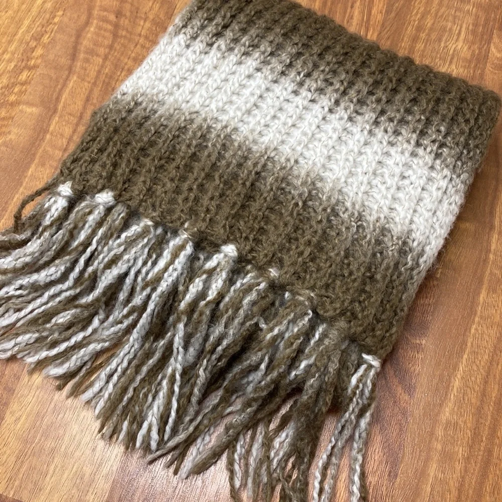 Eddie Bauer wool knit LARGE scarf